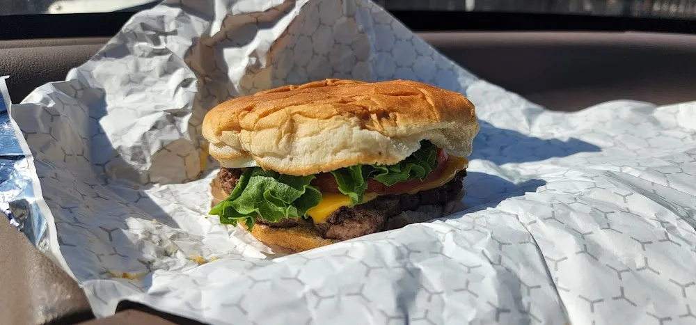 Cheeseburger Deluxe